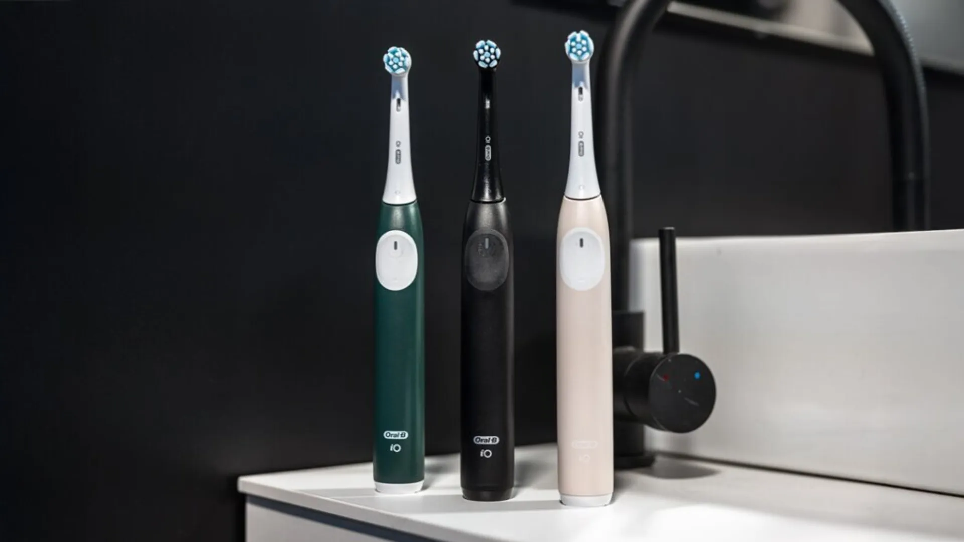 Зубна електрощітка BRAUN Oral-B iO Series 2 (Green)