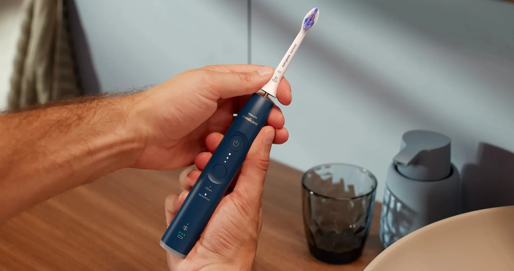 Зубна електрощітка Philips Sonicare Series 6100 (Blue) (HX7406/01)