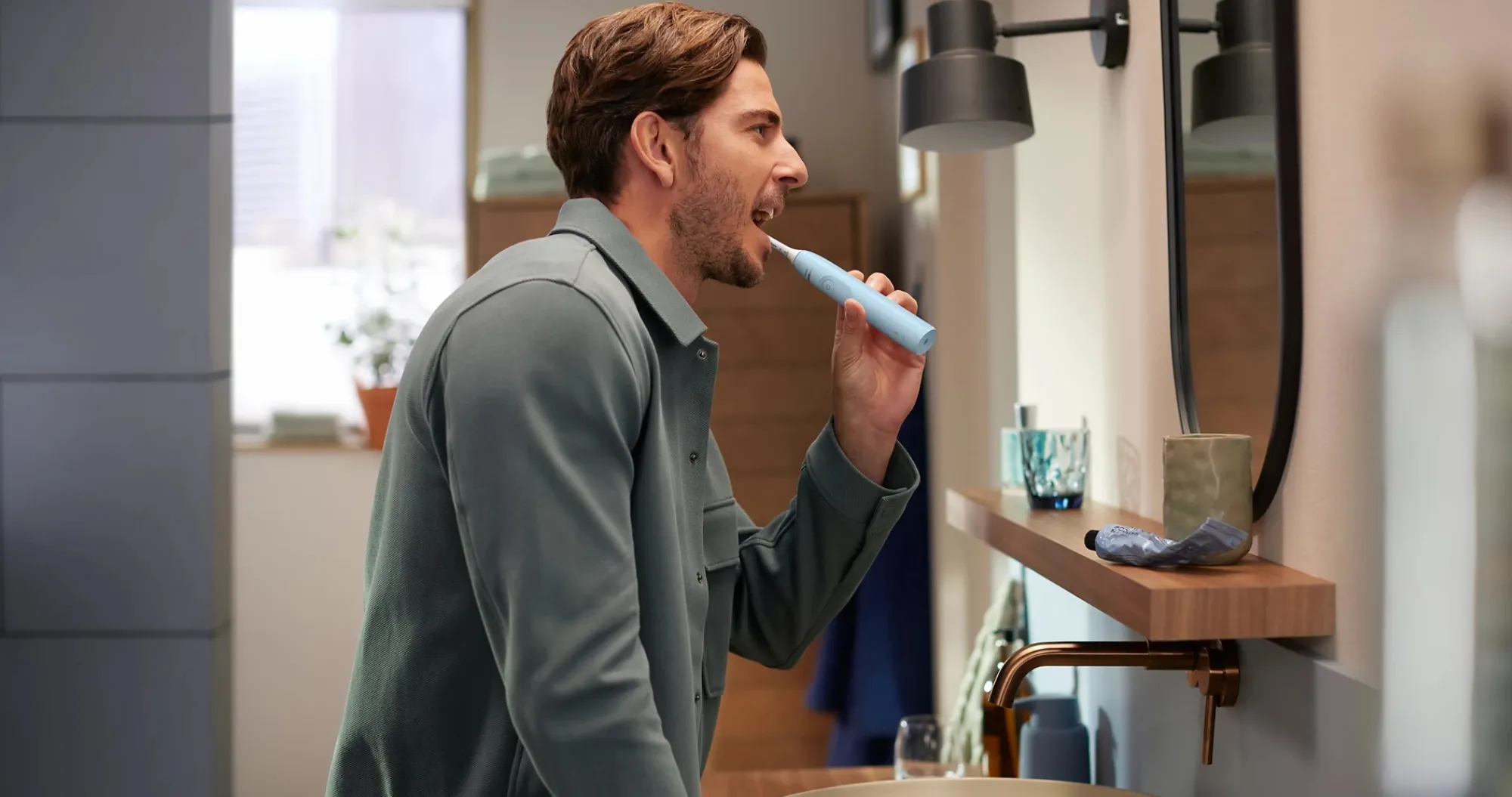 Зубна електрощітка Philips Sonicare Series 5500 (White)