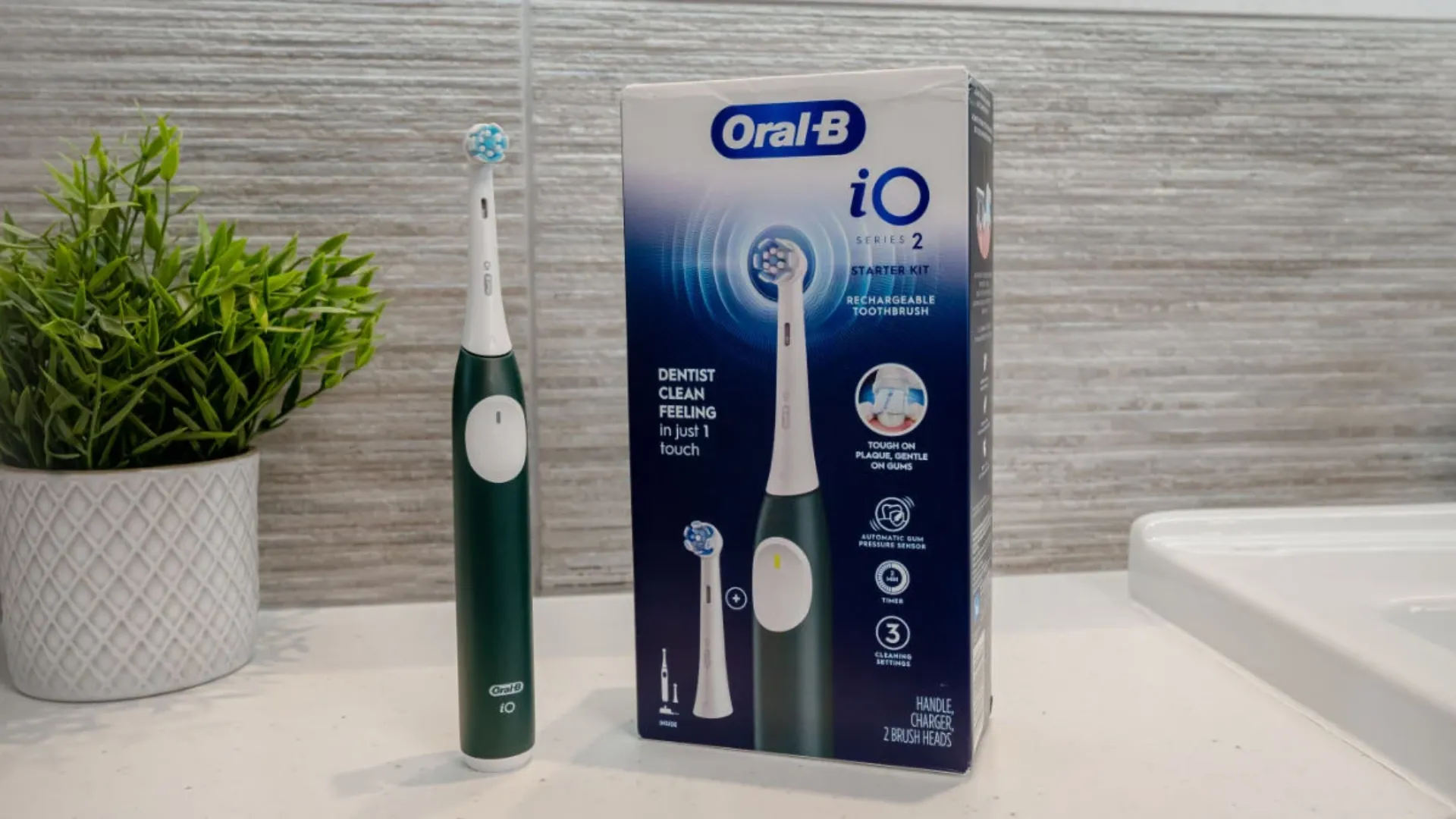 Зубна електрощітка BRAUN Oral-B iO Series 2 (Green)