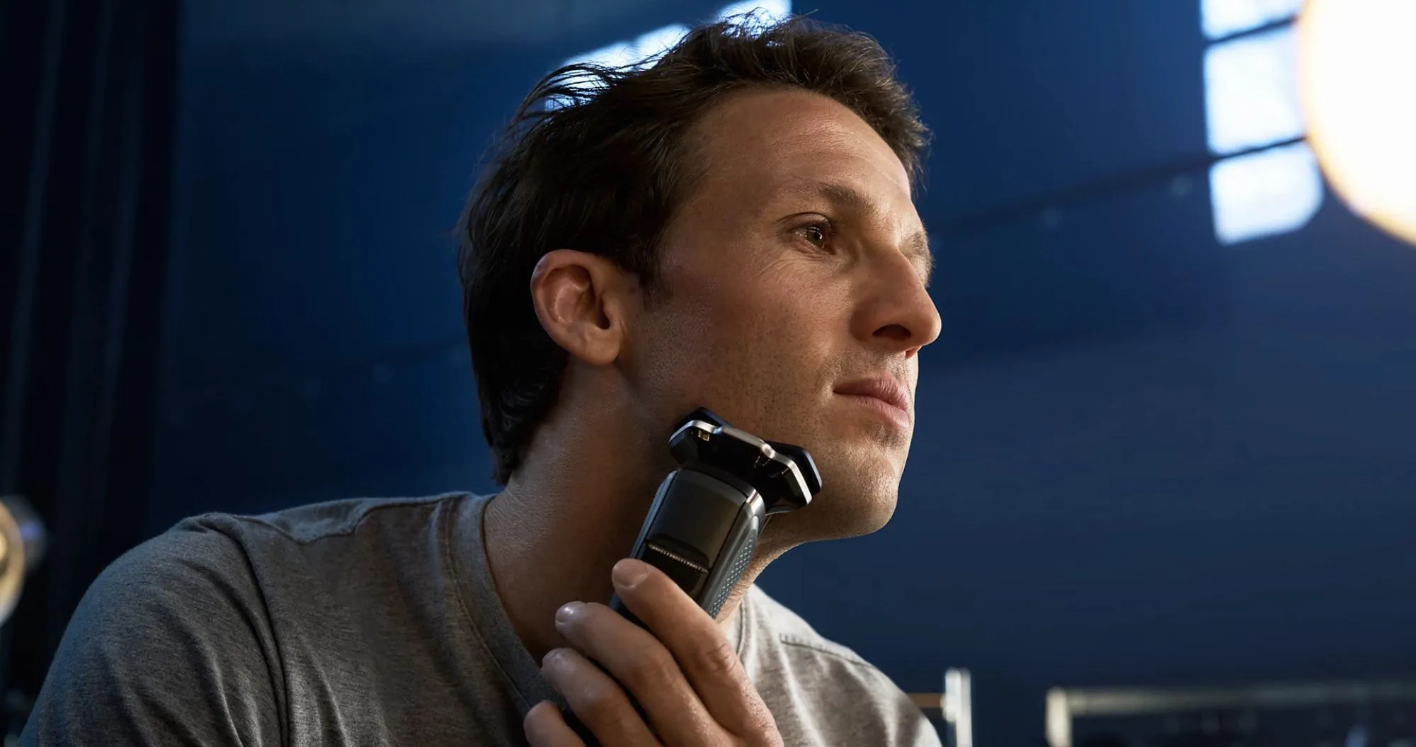 Електрична бритва Philips Shaver Series 7000 SkinIQ (Black)