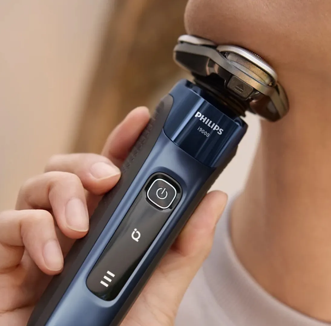 Електрична бритва Philips Series i9000 Prestige SkinIQ (Dark Blue/Black) — фото 5
